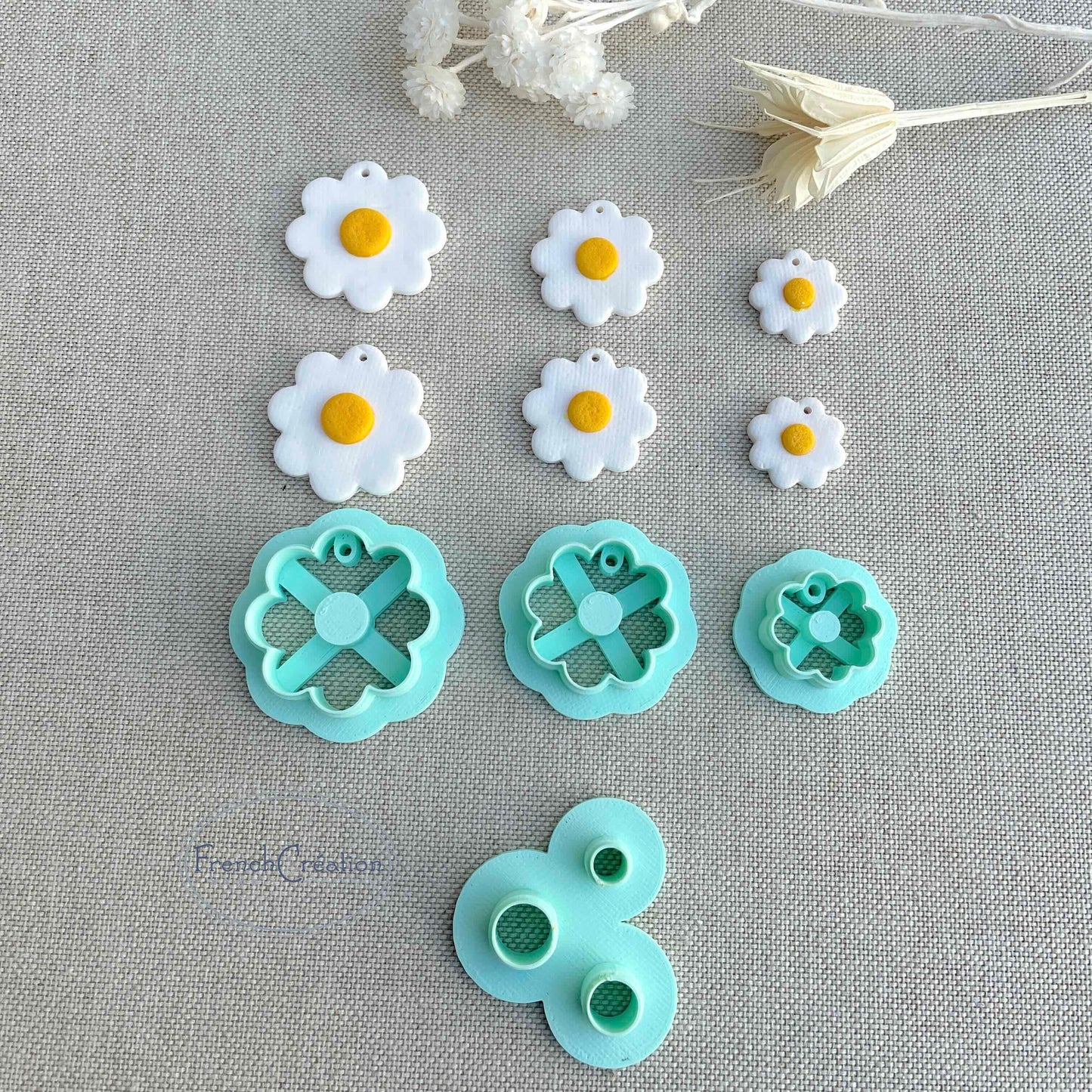 Lot de 4 Emporte-pièces "Fleurs Marguerites", pour argile polymère,  Clay cutter, Coupeur d'argile polymere